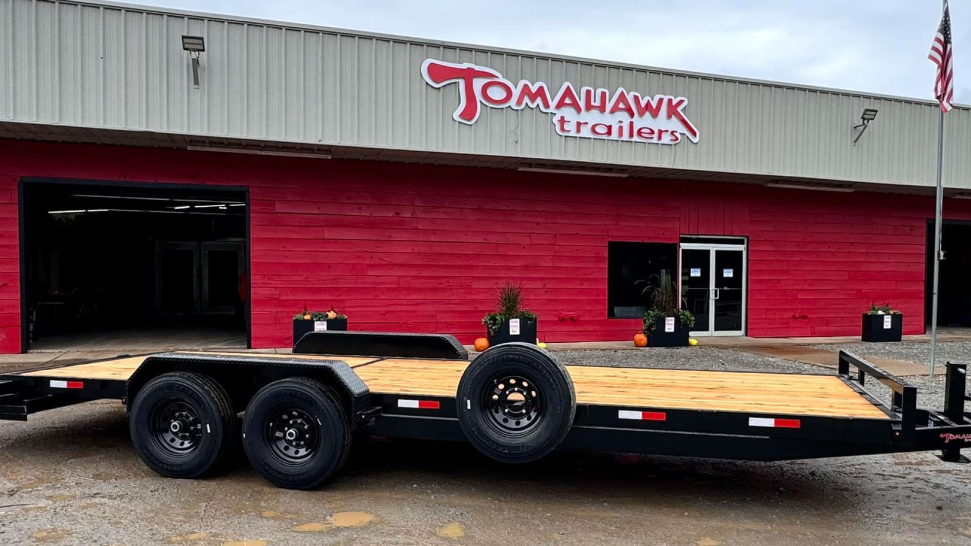 Tomahawk Trailers Equipment Hauler